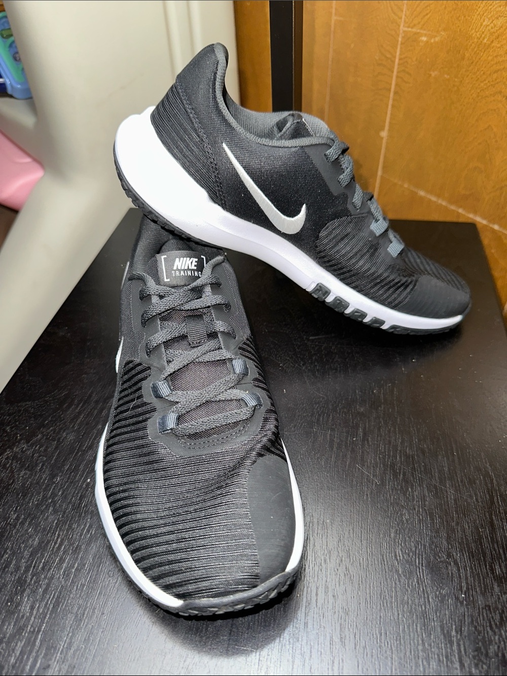 Nike Men’s Black and White Training Sneakers